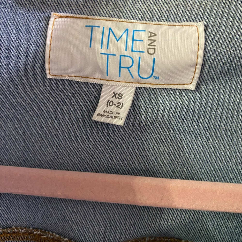 Women’s XS Jean jacket - Picture 2 of 5